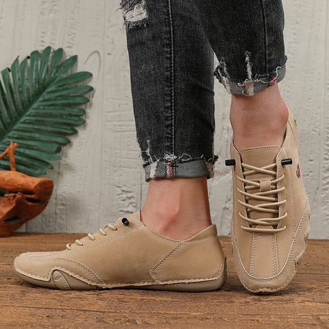 Comfortable Men's Shoes for Casual Travel Outfits