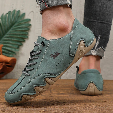 Comfortable Men's Shoes for Casual Travel Outfits
