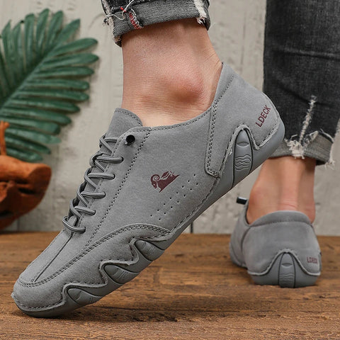 Comfortable Men's Shoes for Casual Travel Outfits