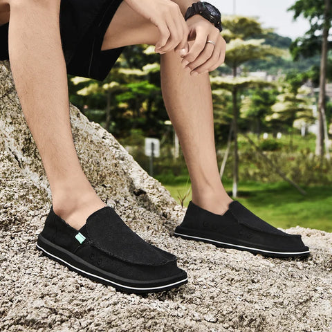 Men's Comfortable Shoes for Travel and Leisure